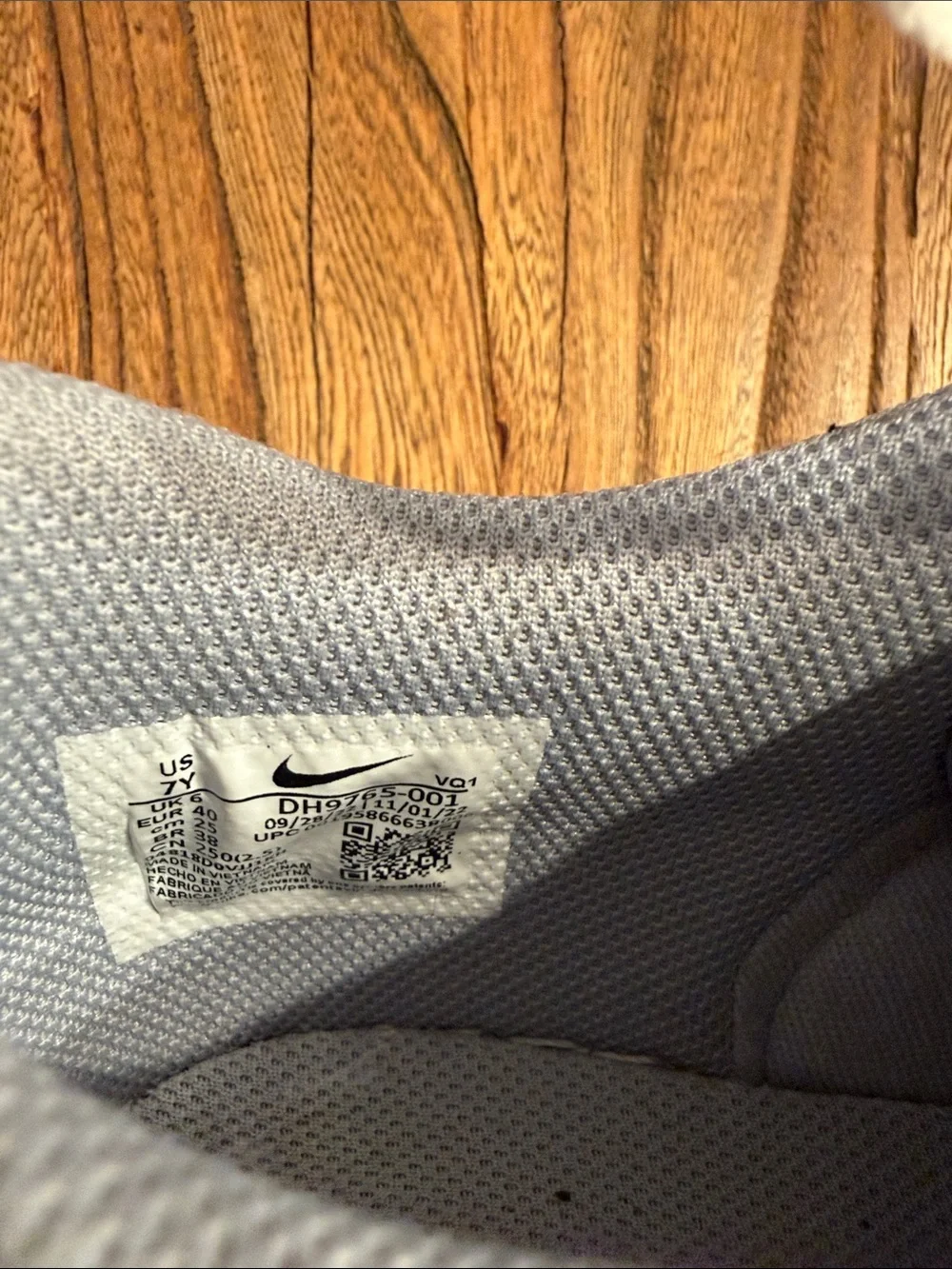Nike classic low